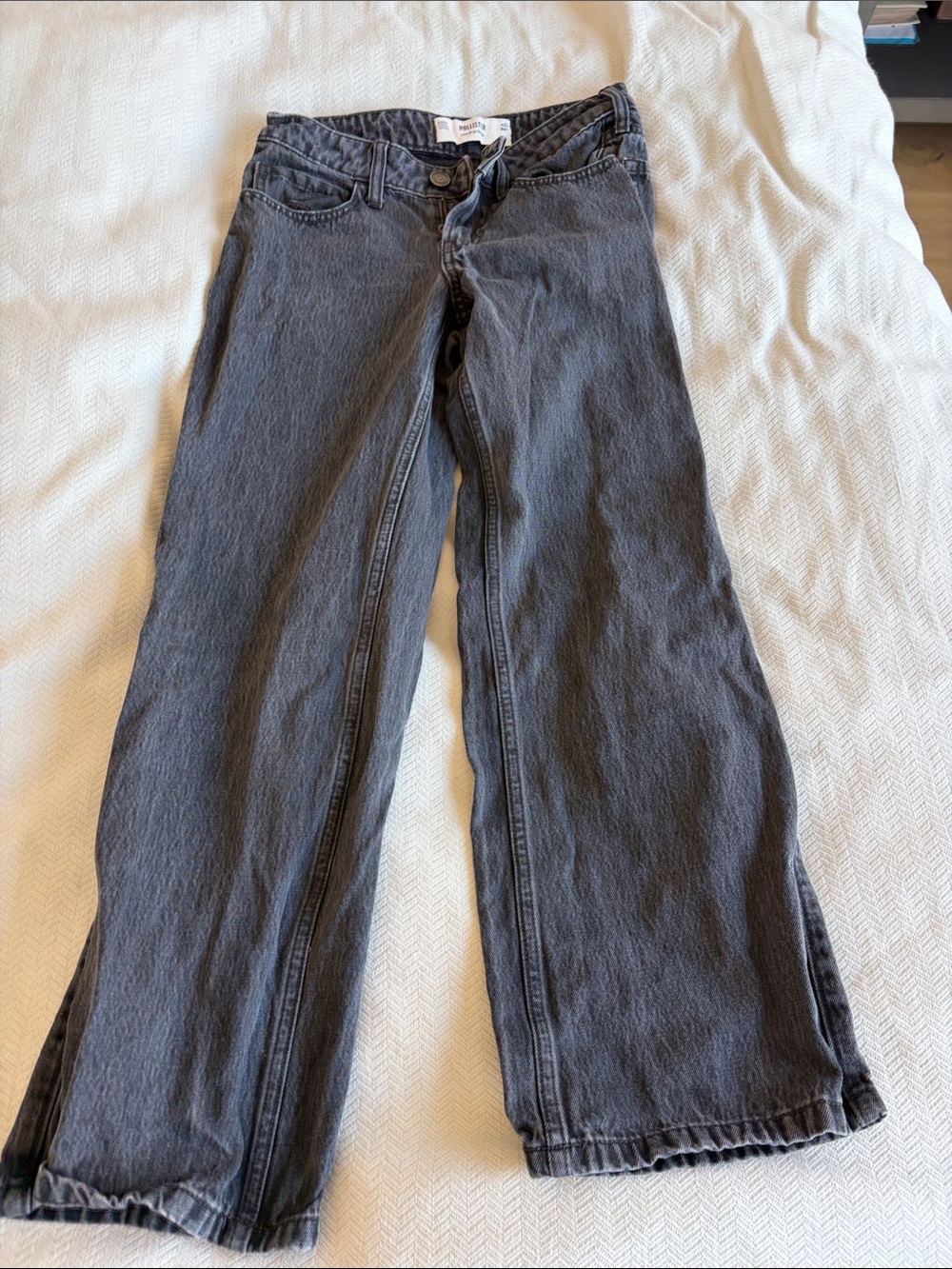 Women's  Wide-Leg Jeans - Charcoal Gray